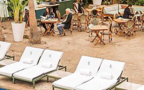 Tropicana Pool & Café